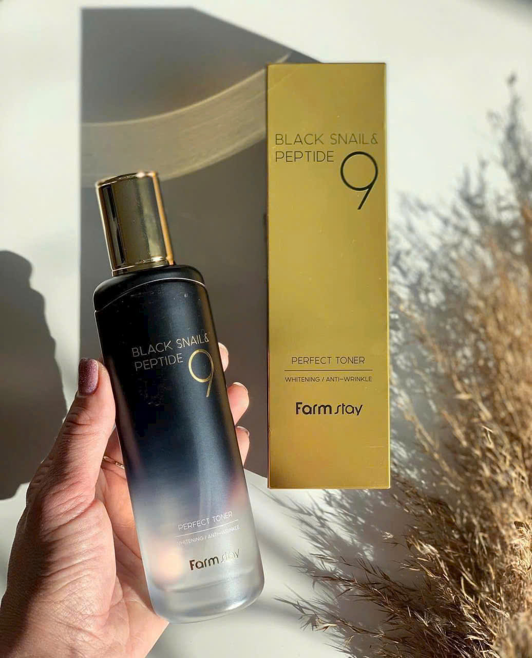 Toner Dưỡng Ẩm, Hỗ Trợ Làm Sáng Da Từ Ốc Sên Đen & Peptide 9 Farmstay